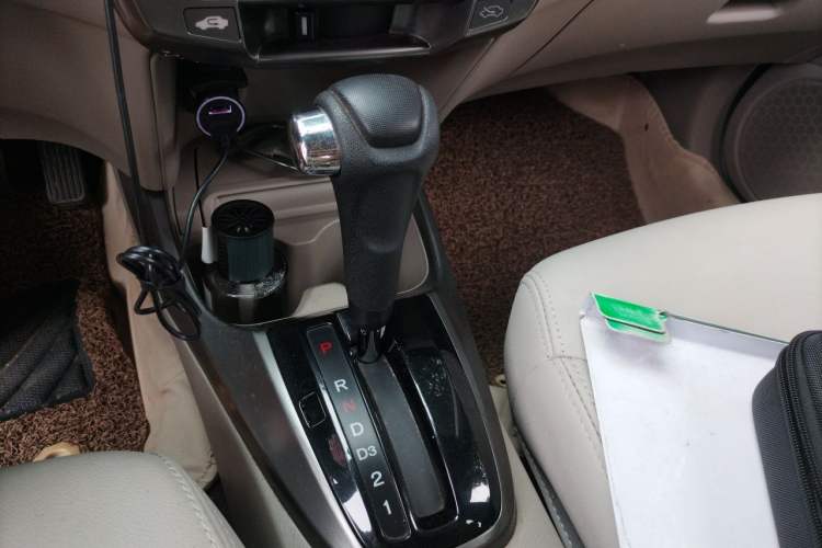 Used Honda City Classic 2014 Style 1.5L Automatic Elite Edition Gear Lever