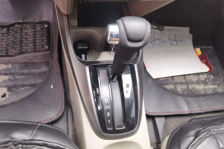 Used Honda City Classic 2014 Style 1.5L Automatic Elite Edition Gear Lever