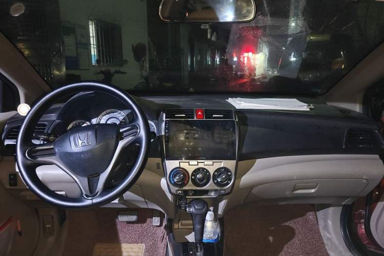 Used Honda City Classic 2014 Style 1.5L Automatic Elite Edition Headliner