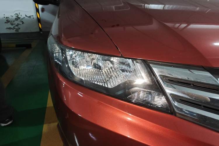 Used Honda City Classic 2014 Style 1.5L Automatic Elite Edition Right Front Headlight