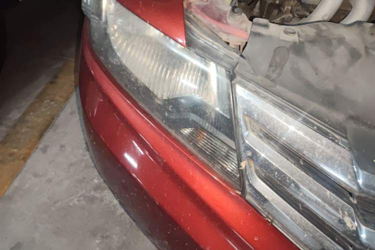 Used Honda City Classic 2014 Style 1.5L Automatic Elite Edition Right Front Headlight