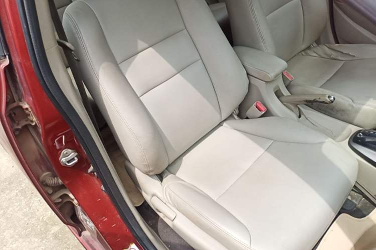 Used Honda City Classic 2014 Style 1.5L Automatic Elite Edition Right Front Seat