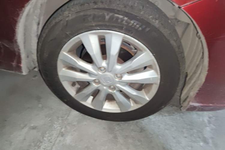 Used Honda City Classic 2014 Style 1.5L Automatic Elite Edition Right Front Wheel Hub