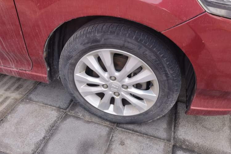 Used Honda City Classic 2014 Style 1.5L Automatic Elite Edition Right Front Wheel Hub
