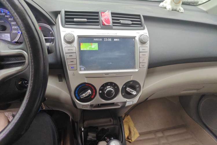 Used Honda City Classic 2014 Style 1.5L Manual Elite Edition Audio And AC Panel