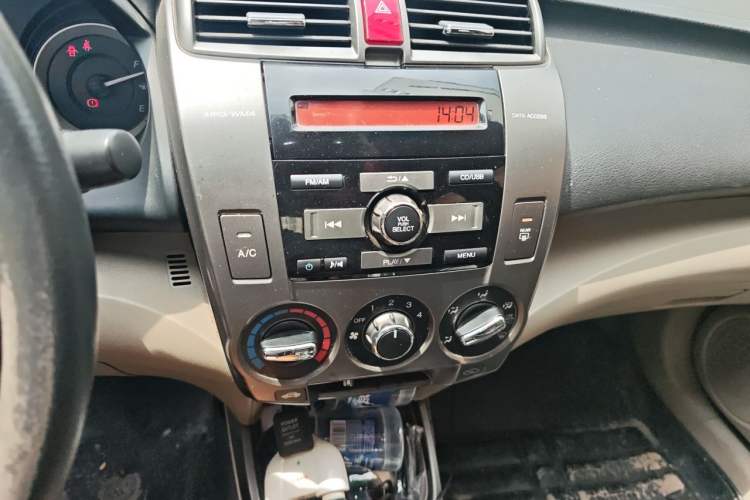 Used Honda City Classic 2014 Style 1.5L Manual Elite Edition Audio And AC Panel