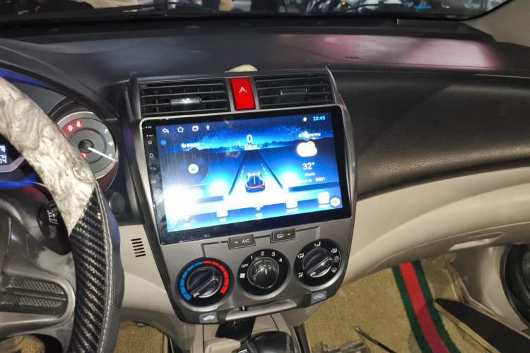 Used Honda City Classic 2014 Style 1.5L Automatic Elite Edition Audio And AC Panel