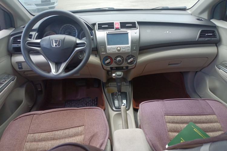 Used Honda City Classic 2014 Style 1.5L Automatic Elite Edition Center Console