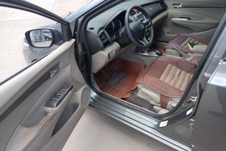 Used Honda City Classic 2014 Style 1.5L Automatic Elite Edition Driver Seat