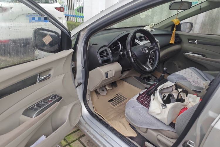 Used Honda City Classic 2014 Style 1.5L Manual Elite Edition Driver Seat