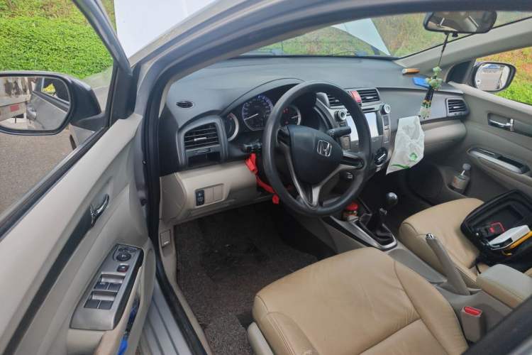 Used Honda City Classic 2014 Style 1.5L Manual Elite Edition Driver Seat