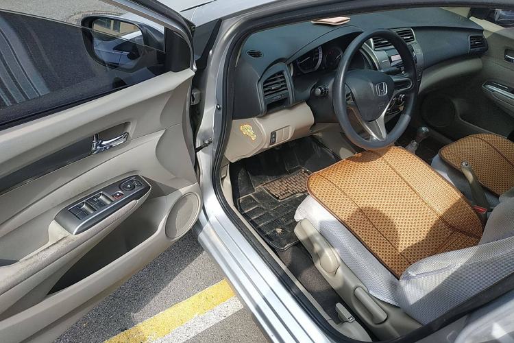 Used Honda City Classic 2014 Style 1.5L Manual Elite Edition Driver Seat