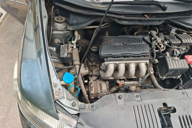 Used Honda City Classic 2014 Style 1.5L Manual Elite Edition Engine Bay Right
