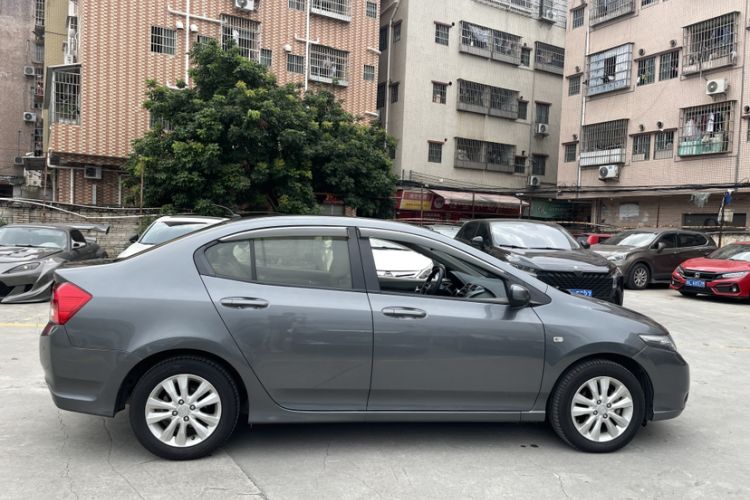 Used Honda City Classic 2014 Style 1.5L Automatic Elite Edition Exterior 2