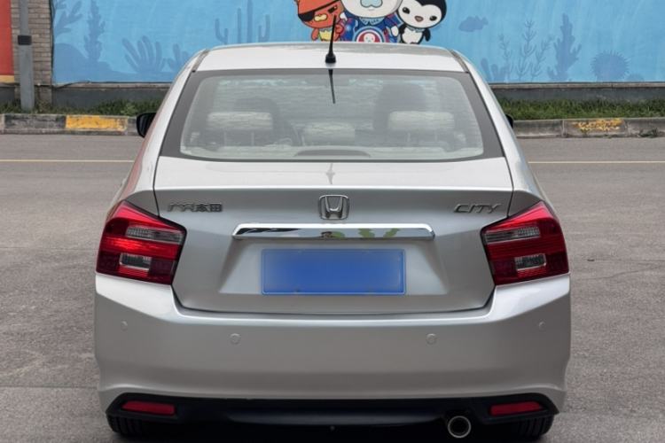Used Honda City Classic 2014 Style 1.5L Automatic Elite Edition Exterior 4