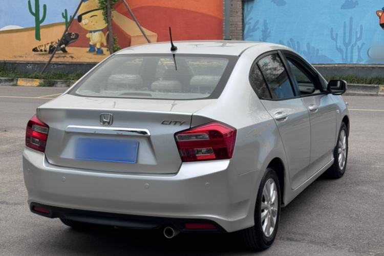 Used Honda City Classic 2014 Style 1.5L Automatic Elite Edition Exterior 5