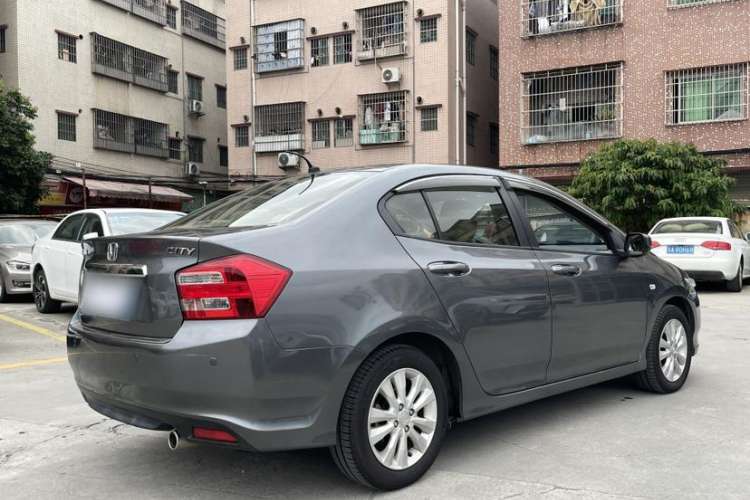 Used Honda City Classic 2014 Style 1.5L Automatic Elite Edition Exterior 5