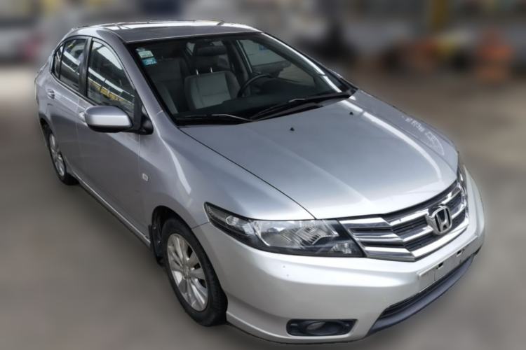 Used Honda City Classic 2014 Style 1.5L Automatic Elite Edition Front Right 45 Deg