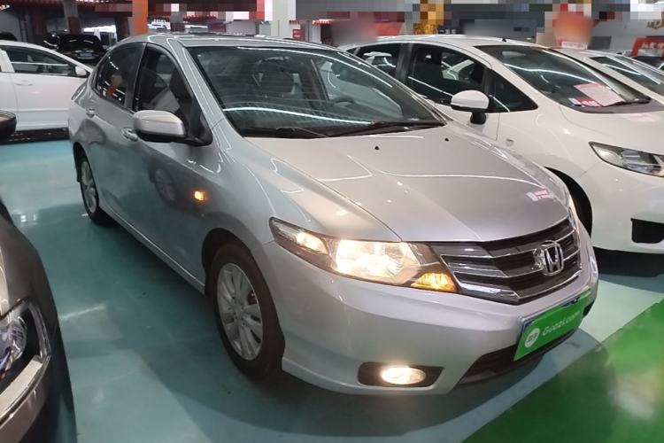 Used Honda City Classic 2014 Style 1.5L Automatic Elite Edition Front Right 45 Deg