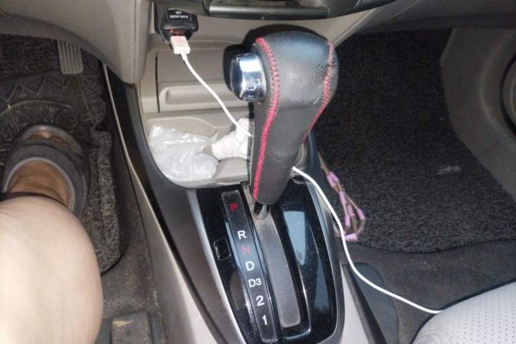 Used Honda City Classic 2014 Style 1.5L Automatic Elite Edition Gear Lever