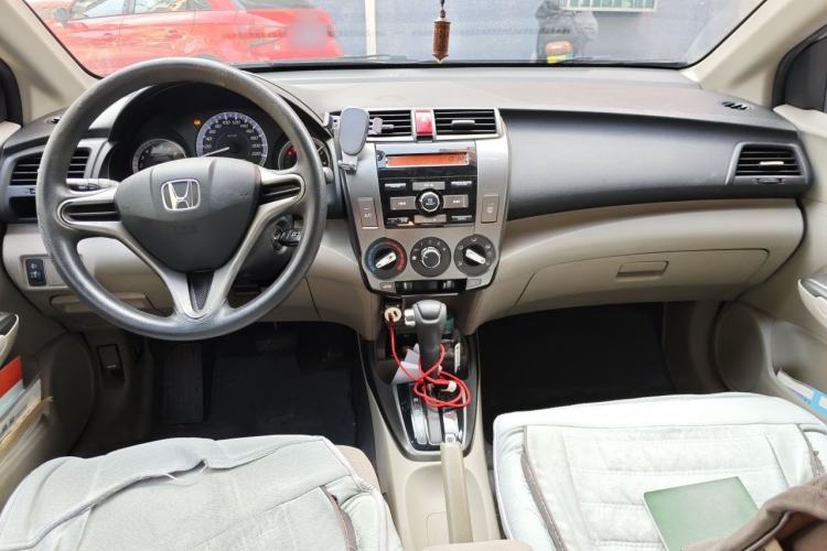 Used Honda City Classic 2014 Style 1.5L Automatic Elite Edition Interior 2