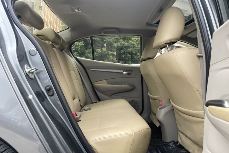 Used Honda City Classic 2014 Style 1.5L Automatic Elite Edition Interior 3
