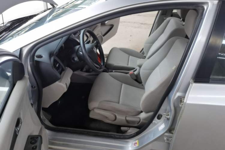 Used Honda City Classic 2014 Style 1.5L Automatic Elite Edition Left Front Seat