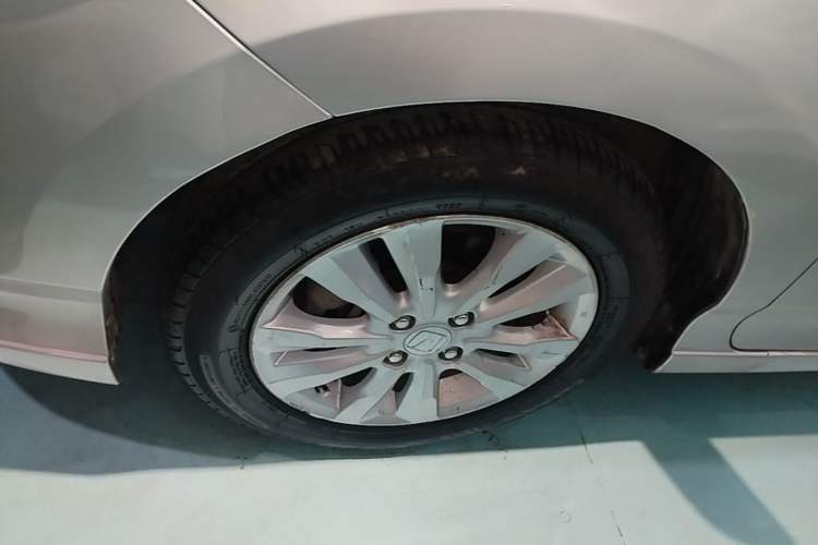 Used Honda City Classic 2014 Style 1.5L Automatic Elite Edition Left Front Wheel Hub