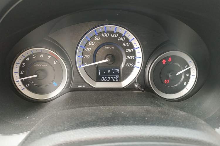 Used Honda City Classic 2014 Style 1.5L Manual Elite Edition Odometer Close Up