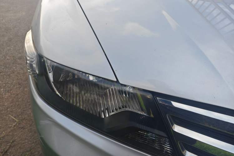 Used Honda City Classic 2014 Style 1.5L Manual Elite Edition Right Front Headlight