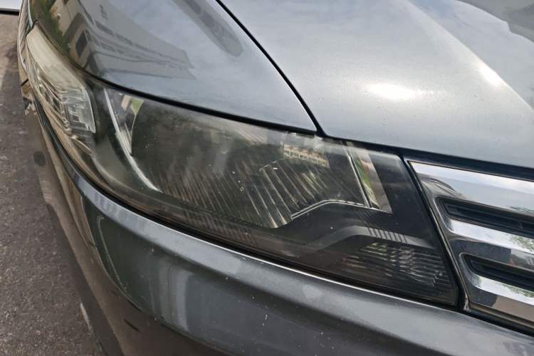 Used Honda City Classic 2014 Style 1.5L Manual Elite Edition Right Front Headlight