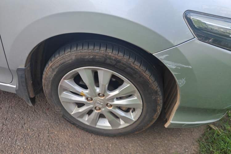 Used Honda City Classic 2014 Style 1.5L Manual Elite Edition Right Front Wheel Hub