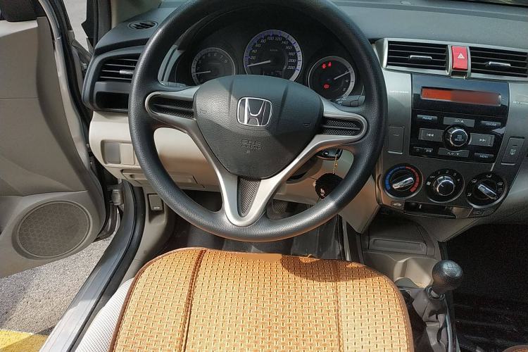 Used Honda City Classic 2014 Style 1.5L Manual Elite Edition Steering Wheel