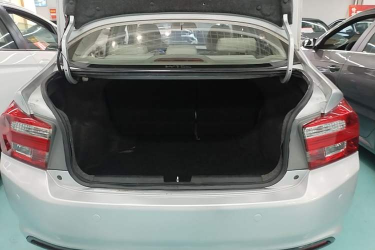 Used Honda City Classic 2014 Style 1.5L Automatic Elite Edition Trunk