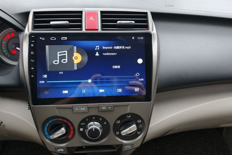 Used Honda City Classic 2014 Style 1.5L Automatic Elite Edition Audio And AC Panel