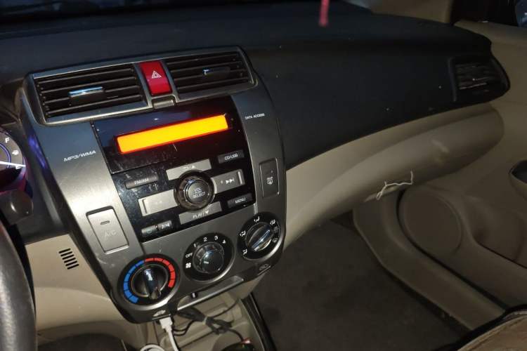 Used Honda City Classic 2014 Style 1.5L Manual Elite Edition Audio And AC Panel