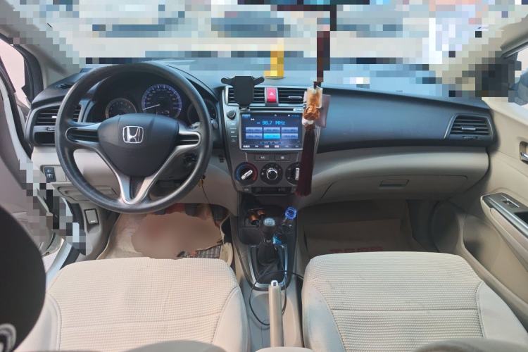 Used Honda City Classic 2014 Style 1.5L Manual Elite Edition Center Console