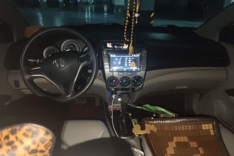 Used Honda City Classic 2014 Style 1.5L Automatic Elite Edition Center Console