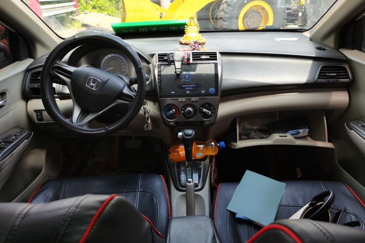 Used Honda City Classic 2014 Style 1.5L Automatic Elite Edition Center Console