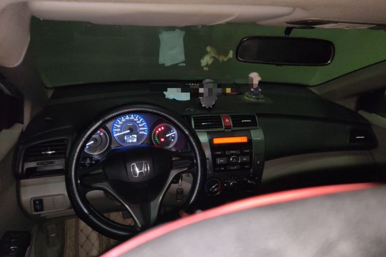 Used Honda City Classic 2014 Style 1.5L Automatic Elite Edition Center Console