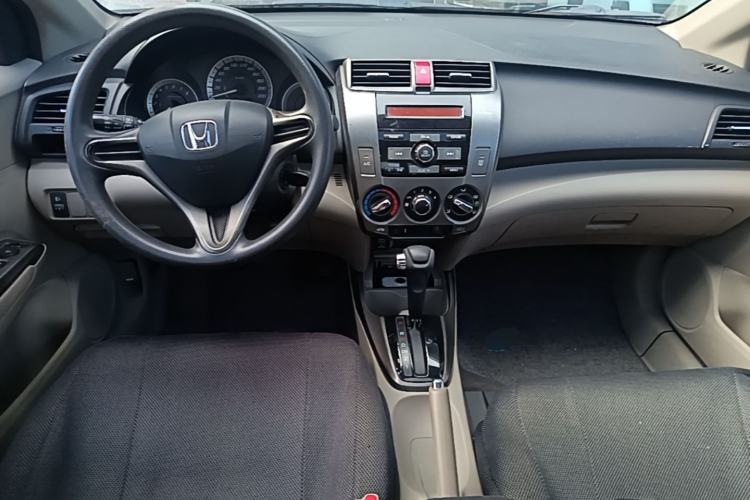 Used Honda City Classic 2014 Style 1.5L Automatic Elite Edition Center Console