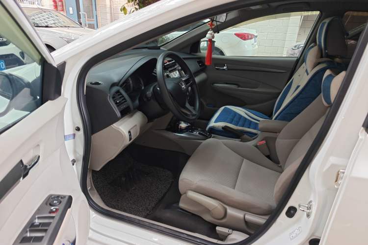 Used Honda City Classic 2014 Style 1.5L Automatic Elite Edition Driver Seat