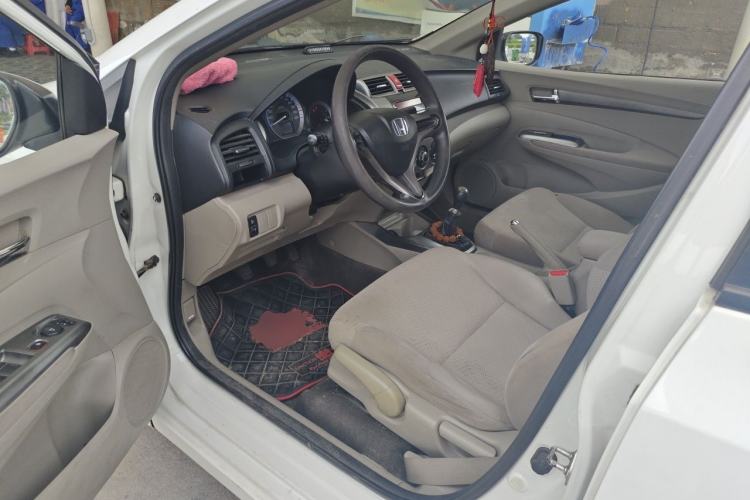Used Honda City Classic 2014 Style 1.5L Manual Elite Edition Driver Seat