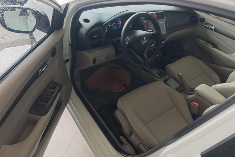 Used Honda City Classic 2014 Style 1.5L Automatic Elite Edition Driver Seat