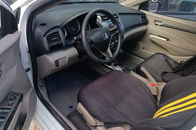 Used Honda City Classic 2014 Style 1.5L Automatic Elite Edition Driver Seat