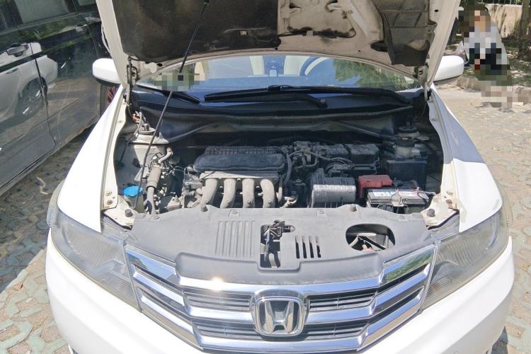 Used Honda City Classic 2014 Style 1.5L Manual Elite Edition Engine Bay
