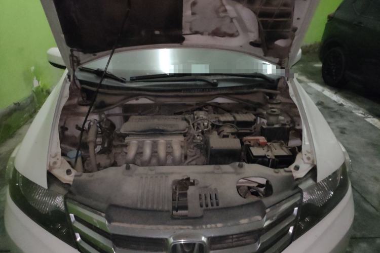 Used Honda City Classic 2014 Style 1.5L Automatic Elite Edition Engine Bay