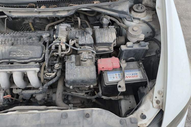 Used Honda City Classic 2014 Style 1.5L Automatic Elite Edition Engine Bay Left