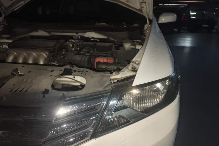 Used Honda City Classic 2014 Style 1.5L Automatic Elite Edition Engine Bay Left
