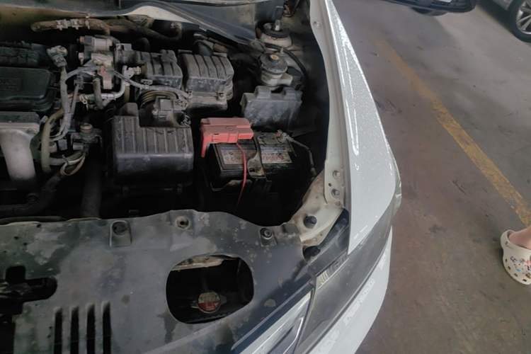 Used Honda City Classic 2014 Style 1.5L Manual Elite Edition Engine Bay Left
